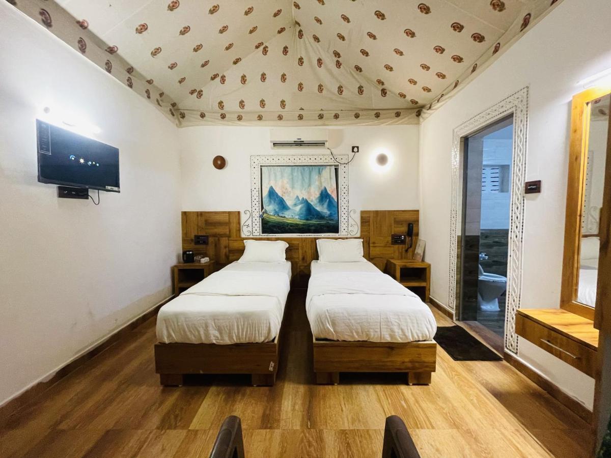 Santkrupa Villa Resort Nakhtrana Exterior foto